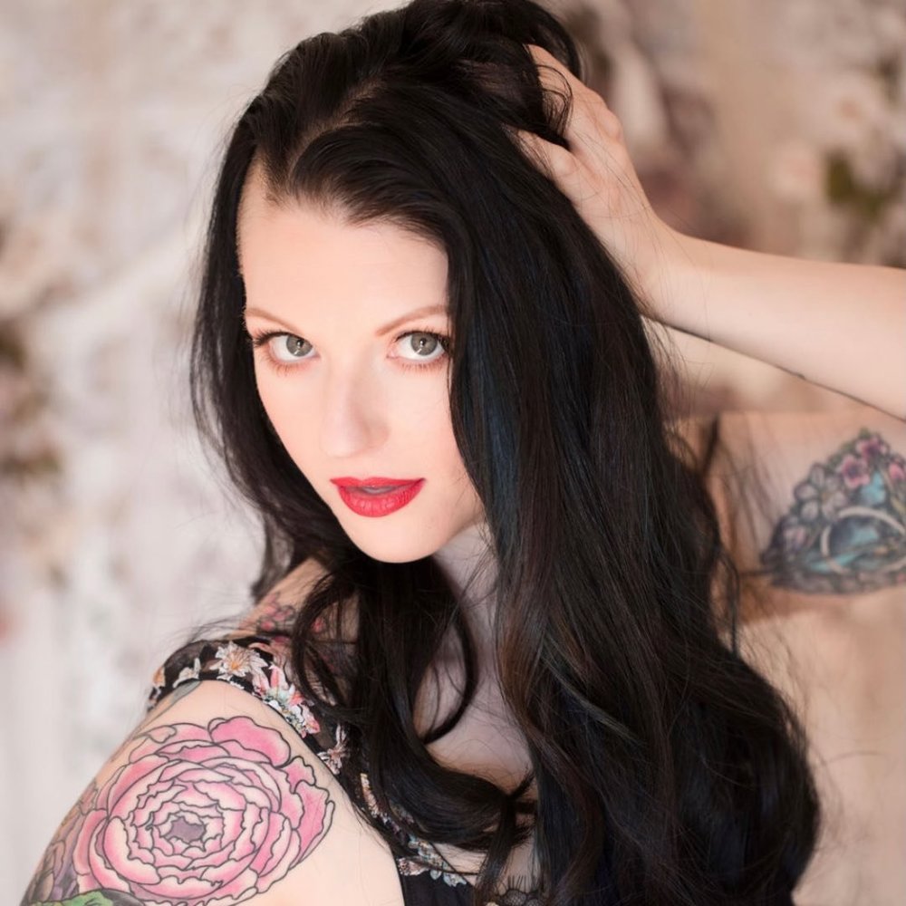 Meet your Posher, April